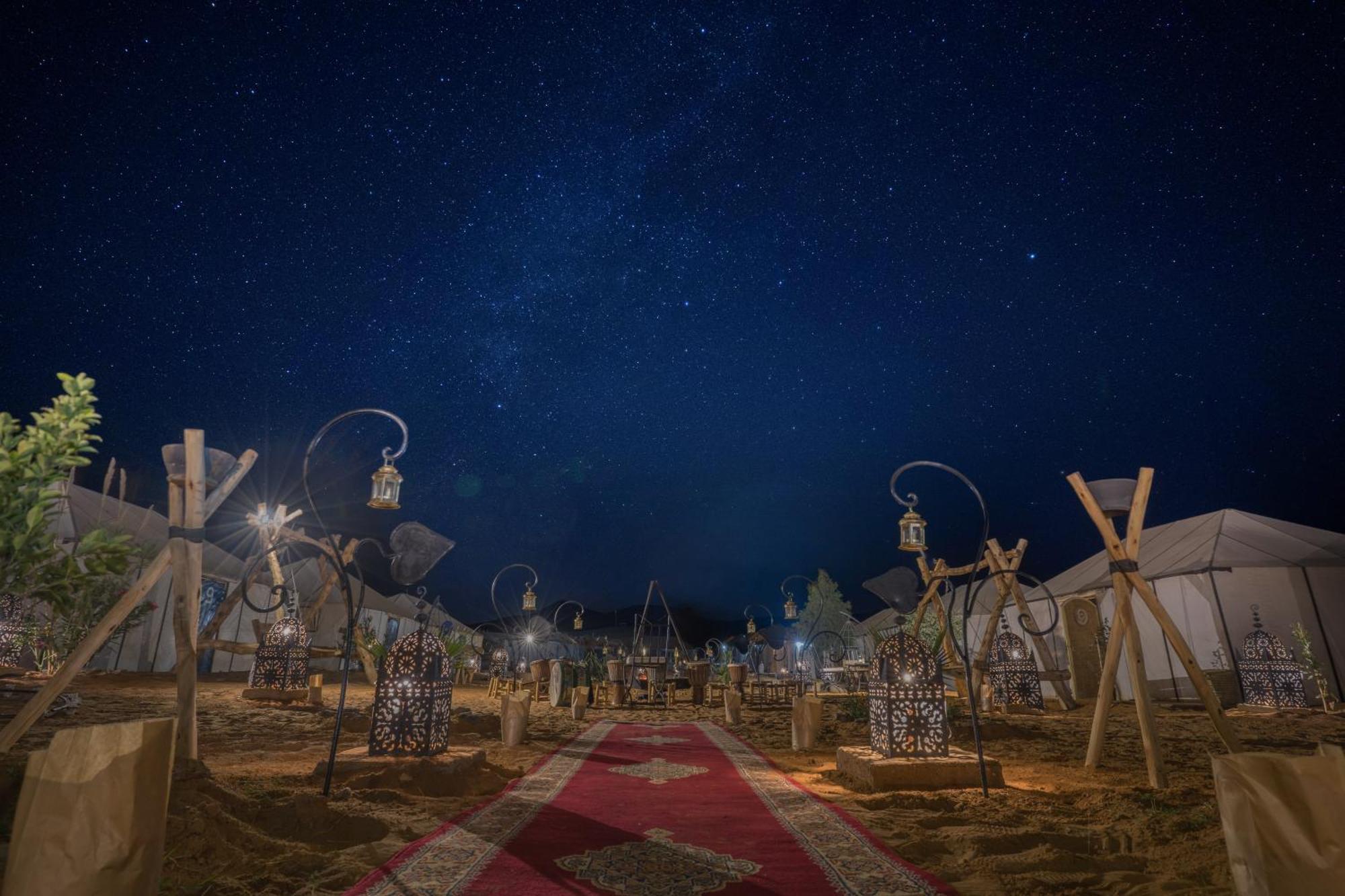 Отель Sanmao Royal Camp 皇家营地 Мерзуга Экстерьер фото