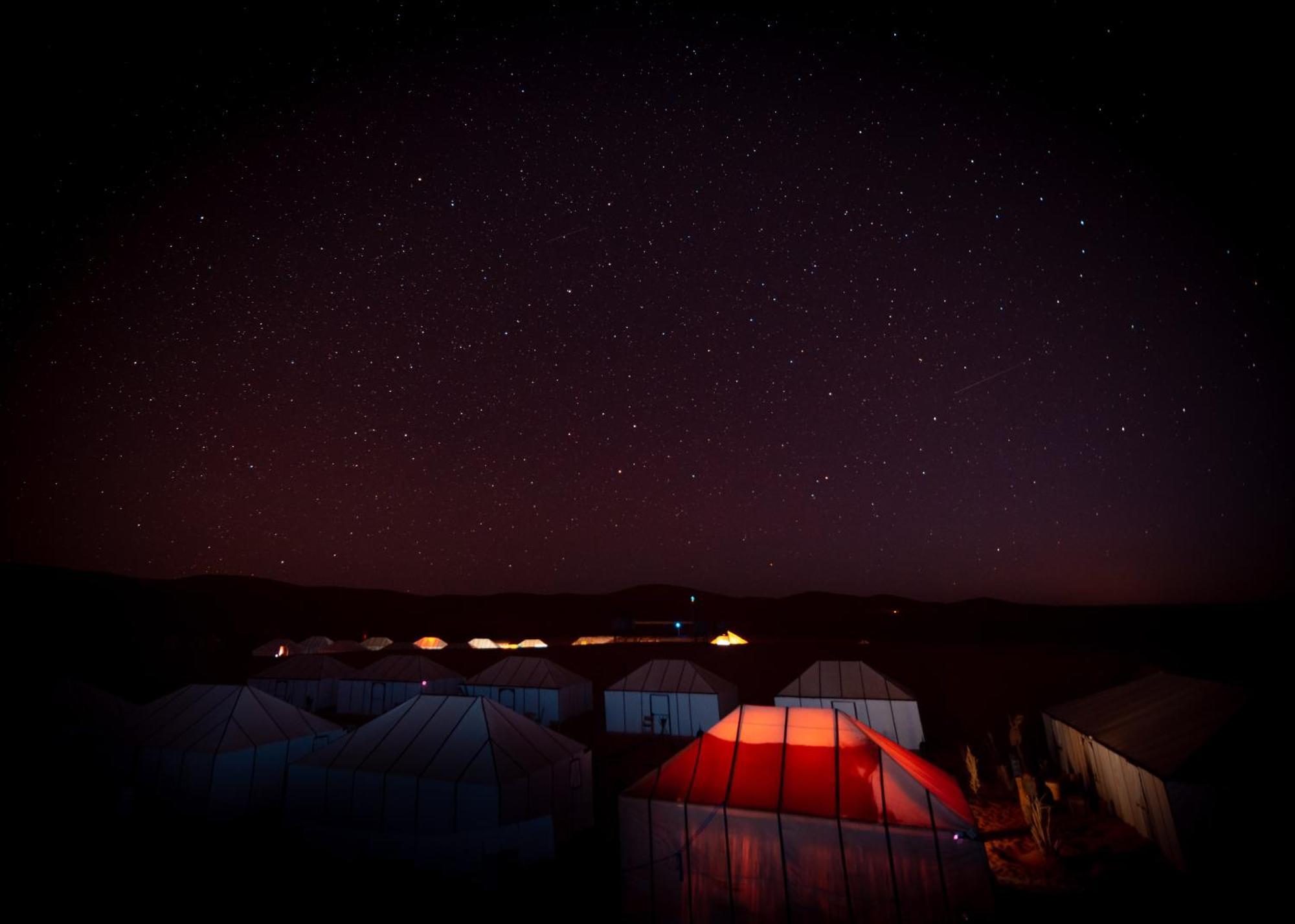 Отель Sanmao Royal Camp 皇家营地 Мерзуга Экстерьер фото