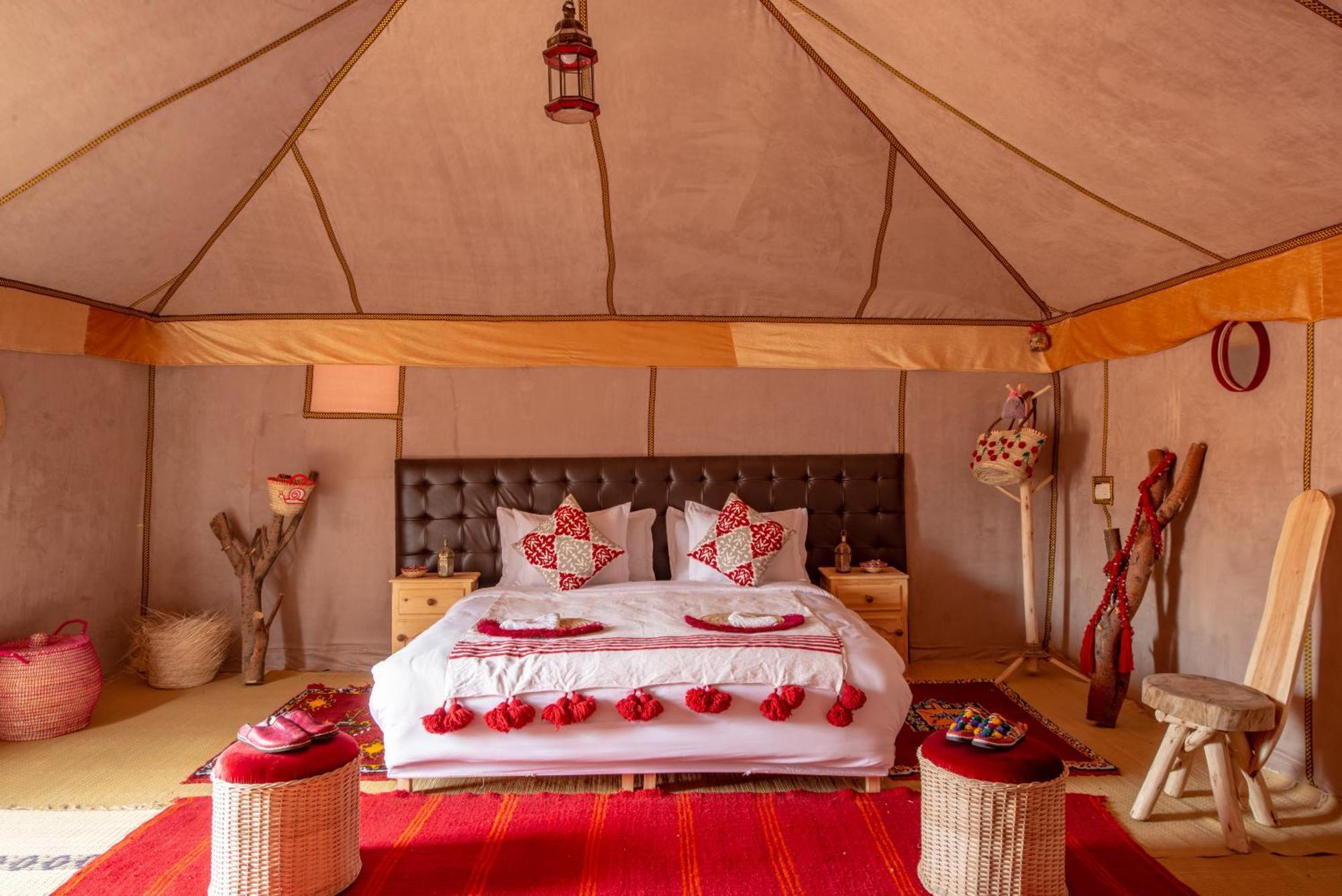 Отель Sanmao Royal Camp 皇家营地 Мерзуга Экстерьер фото